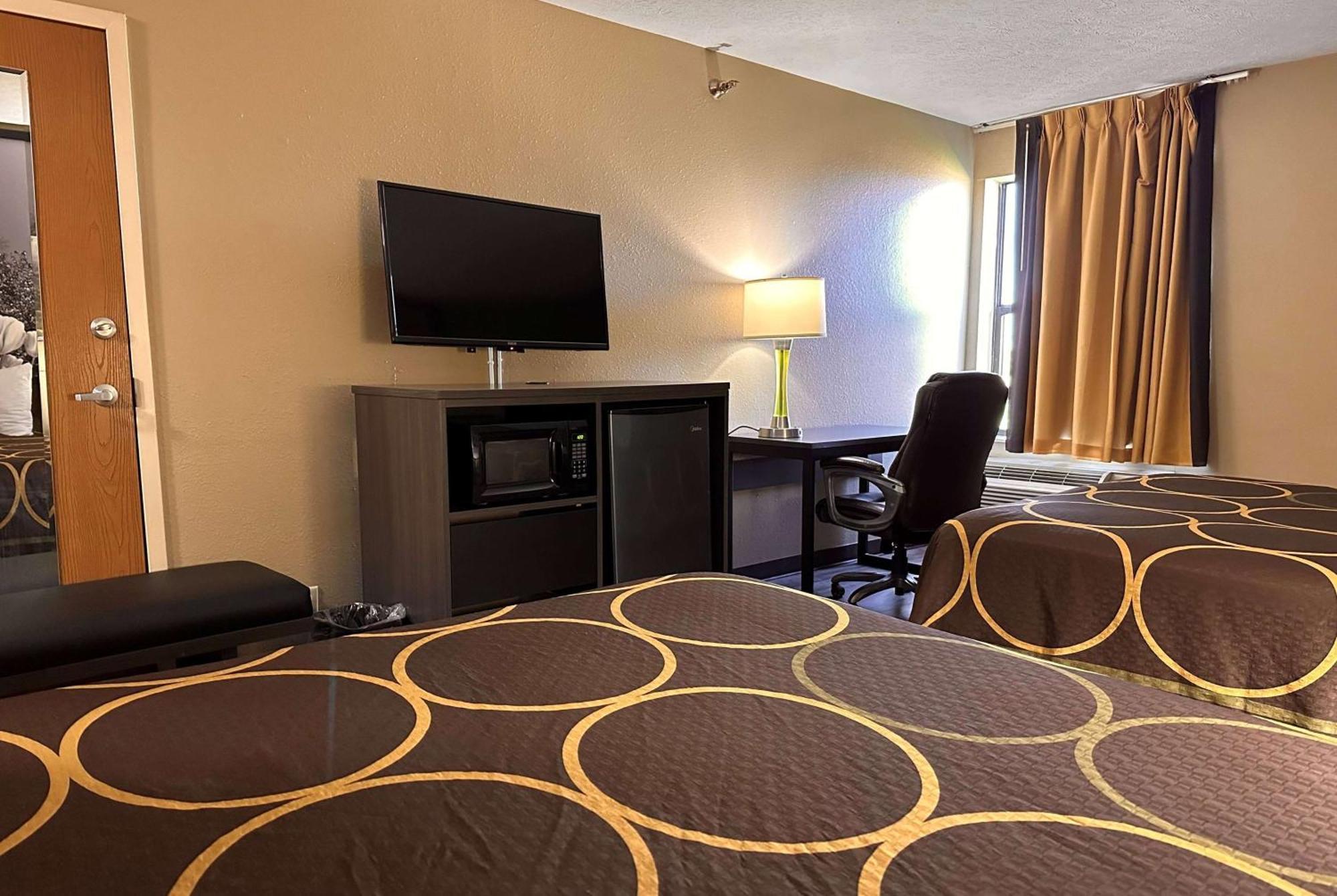 Hotel Super 8 By Wyndham Bellefontaine Zewnętrze zdjęcie