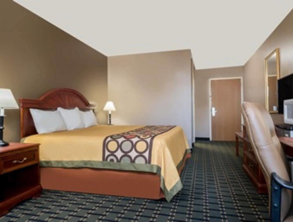 Hotel Super 8 By Wyndham Bellefontaine Zewnętrze zdjęcie